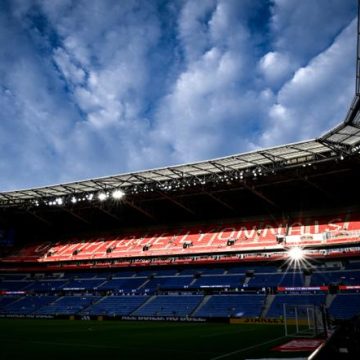 Violence autour de l&rsquo;Olympique lyonnais : Enquête sur des agressions à connotation raciste