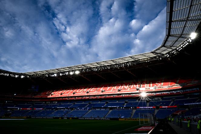 d177e240-ed13-41ba-ac3a-b93995754453 Violence autour de l’Olympique lyonnais : Enquête sur des agressions à connotation raciste