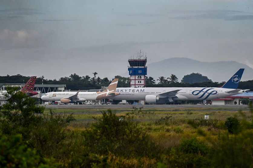 dbe43449-174b-4167-b252-fe31a60d4888 Suspension des activités dans des aéroports indonésiens après l’éruption du volcan Anak Krakatoa