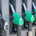 Les prix de l&rsquo;essence atteignent des sommets en France