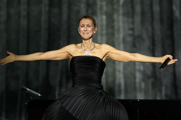 FRANCE-CANADA-MUSIC-CELEBS Céline Dion fait un retour triomphal sur scène