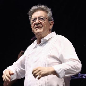 eeca8238-5af7-465f-b464-9a34af2be644 Mélenchon propose une régulation mondiale de l’IA