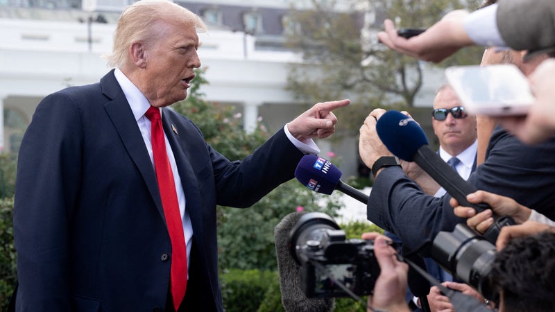 f0a9c553-6f2b-47ff-be03-0faac39a3290 Donald Trump remis en question sur ses propos concernant le 11-Septembre