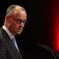Friedrich Merz promet de maintenir sa coalition malgré les défaites électorales