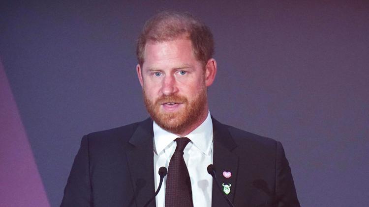 f8f1565e-e989-4ded-a8a1-1b6d0f9f5fcf Le retour du prince Harry au Royaume-Uni avec sa famille