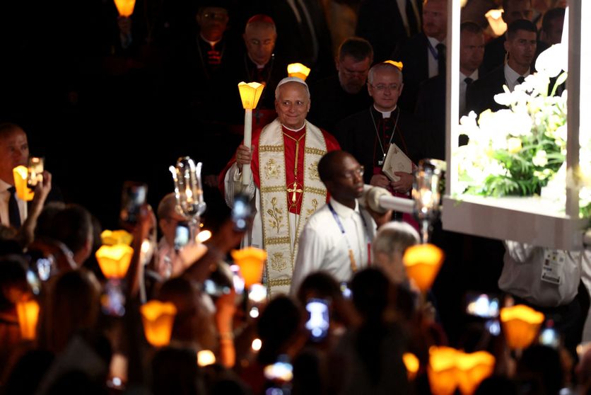 Pope Leo XIV Visits Lourdes During Official Trip To France Léon XIV à Lourdes : Une visite marquante