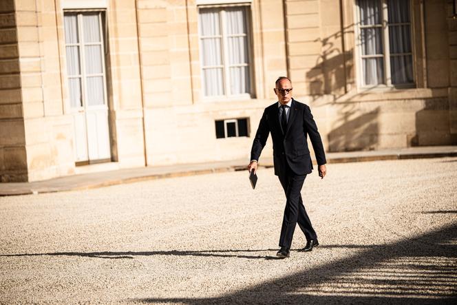 fe0c7b06-05b6-4b0f-bf0e-f58da7da03fe Tensions au sein de la Politique française à l’approche de l’élection présidentielle 2027