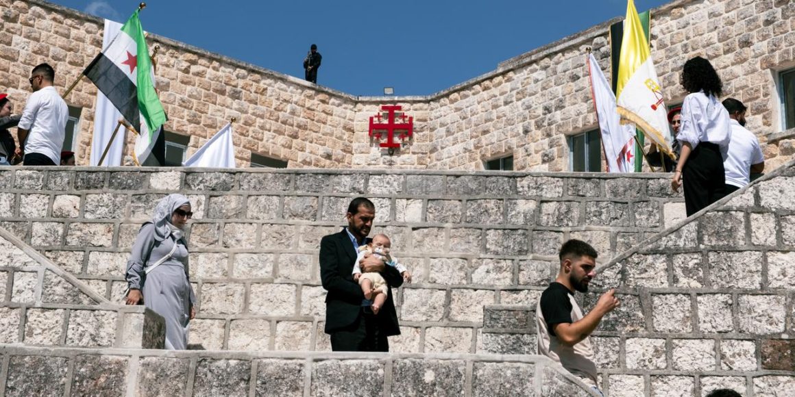 Retour des familles dans les villages du Nord-Ouest syrien