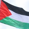 Cinq Victimes dans une Frappe Aérienne à Gaza