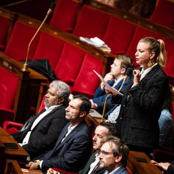 0492c8a5-5af8-4ee3-9929-5b1885461034 Critiques et polémiques autour de la campagne Octobre rose