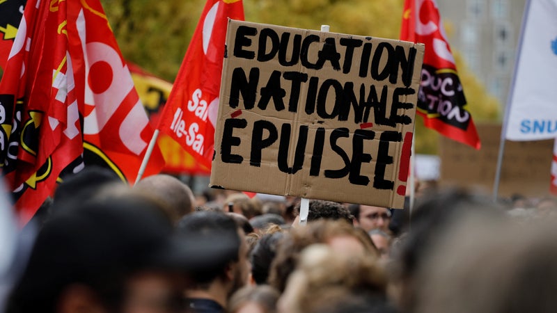 0e0da3e6-bd36-4a99-9888-bf0aae88f077 Grève Éducative en Bretagne : Mobilisation et Revendications