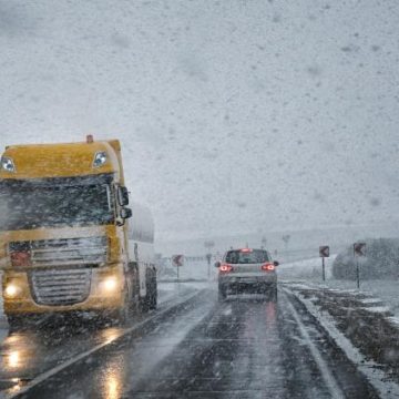10f174b8-4d8d-43ec-80ea-7423c86d0950 Premières Chutes de Neige en Montagne Observées par Météo-France
