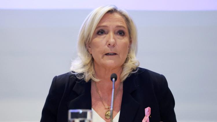 2a3d2224-2e31-4b56-9f2e-15f1a4a44908 Marine Le Pen et la Position France-Ukraine