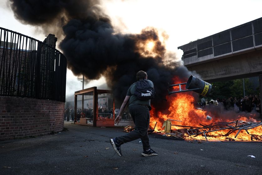 2f175d3f-4367-49f5-966f-f3608249c05a Suspensions des cours dans des lycées face à la contestation