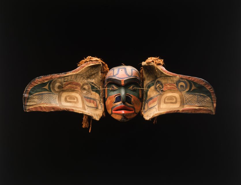 Masque à transformation Exposition des Premières Nations au Musée du Quai-Branly