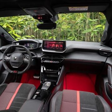 Le Retour Plaisant de la Peugeot e-208 GTI