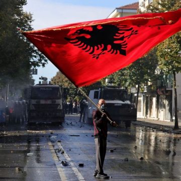 Manifestations à Tirana contre le Premier Ministre Edi Rama