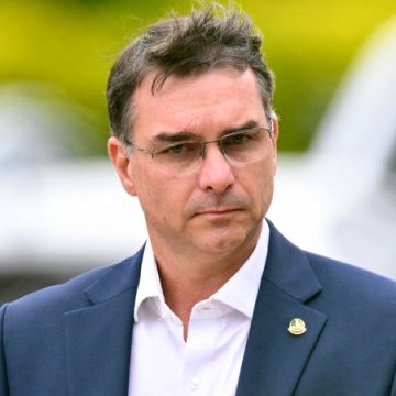 Flávio Bolsonaro empêché de quitter le Brésil après sa défaite électorale