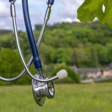 3df38856-e022-474f-ba62-73746d7e438a La pénurie de médecins en France et les efforts du gouvernement
