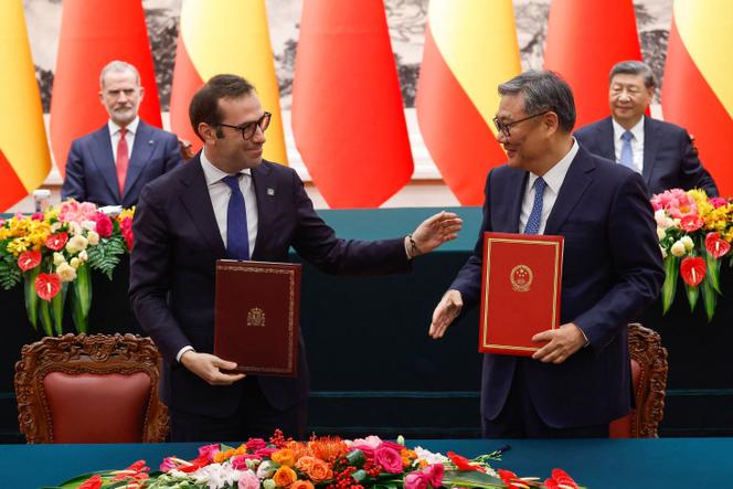 4920da3f-76f0-4798-a2fc-281fd61f8bc0 Ouverture aux Investissements Chinois : Stratégies Divergentes de Paris et Madrid
