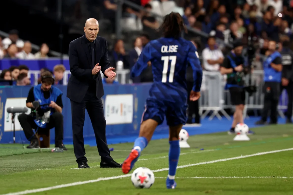 Le retour émouvant de Zinedine Zidane au Stade de France