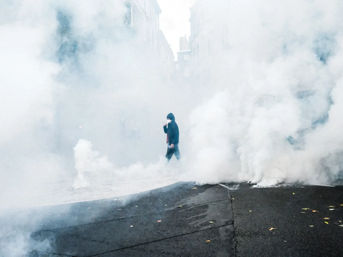 4ef632f9-8a64-45e3-b2c0-13d59e3c2d9f Comment combattre la fatigue informationnelle et préserver le débat démocratique