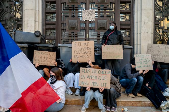 55be2951-4024-4265-9568-9d21a4441a12 Tensions dans les universités face aux revendications étudiantes