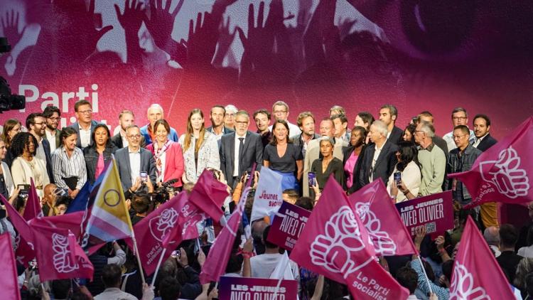 583e537d-be93-4e15-96d5-b91fd996436e La Primaire Socialiste : Premier Tour Décisif