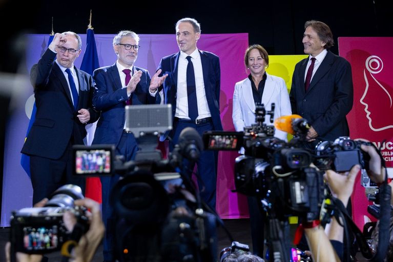 FRANCE-POLITICS-RESULTS-PRIMARY-SOCIALIST-DEMOCRATES-PLACE PUBLIQUE Raphaël Glucksmann, désigné candidat à la présidentielle : Analyse et enjeux de sa victoire