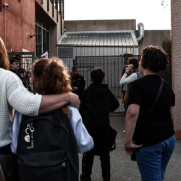 5ca35efe-2e4b-4b50-bb65-b9282e6fe278 Un adolescent de 13 ans placé en garde à vue dans le cadre de l’affaire de la fusillade d’Aubagne