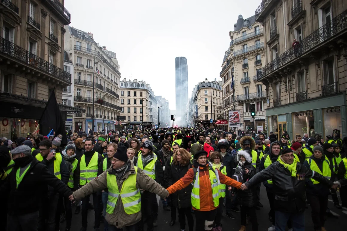 5dd38eb6-90e7-4aa0-85ea-be2f4b10c3e2 Comprendre les Colères et les Mouvements Sociaux Actuels