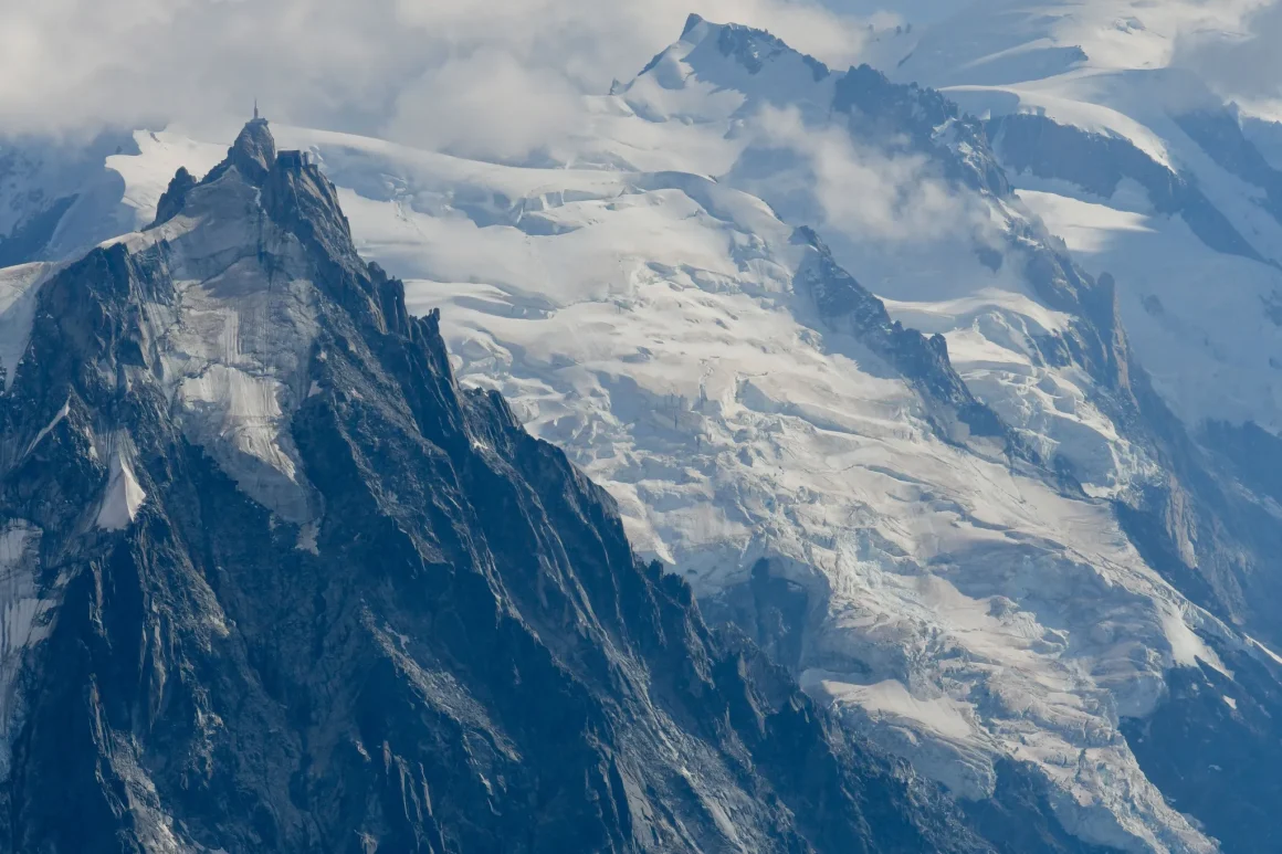 Les glaciers suisses menacés par la fonte rapide