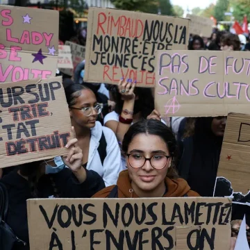 63748186-1b27-4a0a-9203-94f9ce7ffc75 Bruno Bouchard : Le financement de l’éducation et de la recherche en question