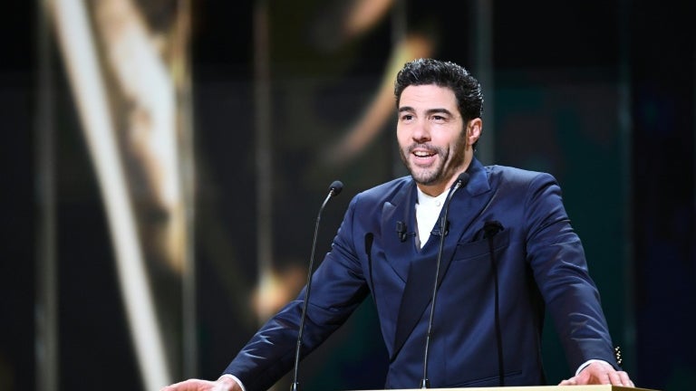 65a0844a-456b-4c86-b756-b9b6912954d6 Tahar Rahim soutient les lycéens en lutte pour de meilleures conditions scolaires