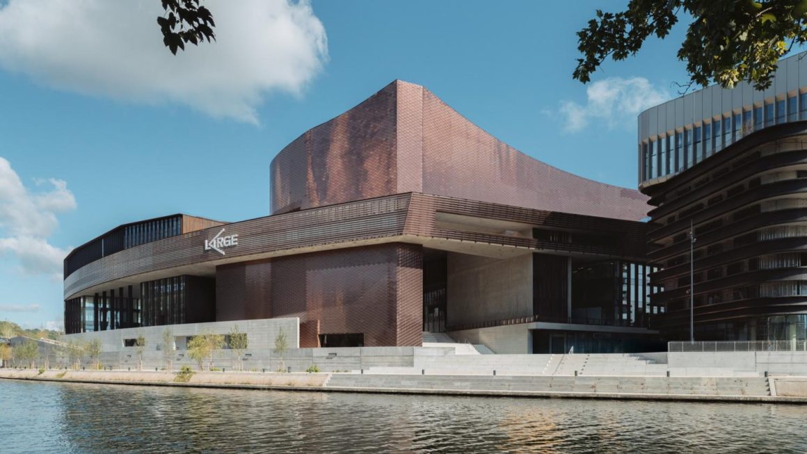 Large, le nouveau centre d’art contemporain sur l’île Seguin