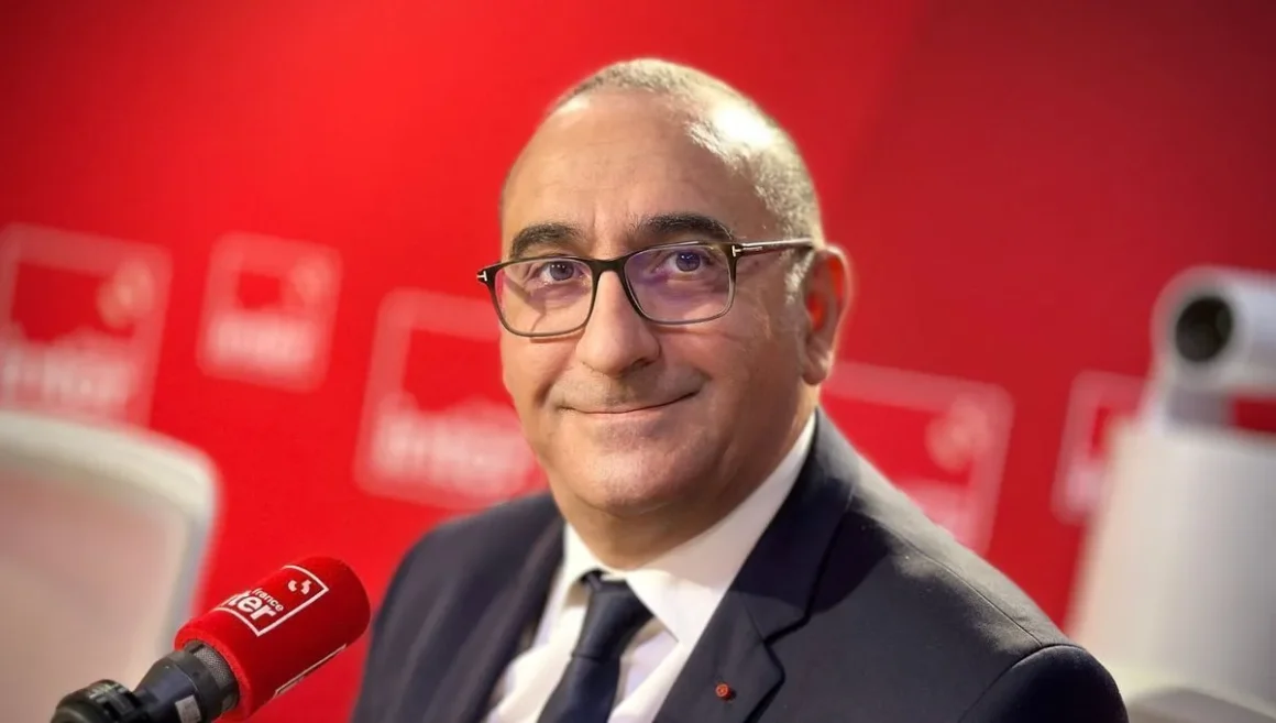af71b1c4-fa54-4cec-80af-03f019208bc0 Manifestations lycéennes à Paris: Violences et réactions gouvernementales