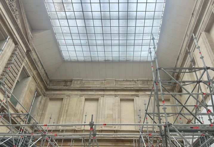 b4570f3f-0eb1-40f5-b78c-26e42863bc4b Restauration de la Cour du Sphinx au Louvre : Un Projet Ambitieux
