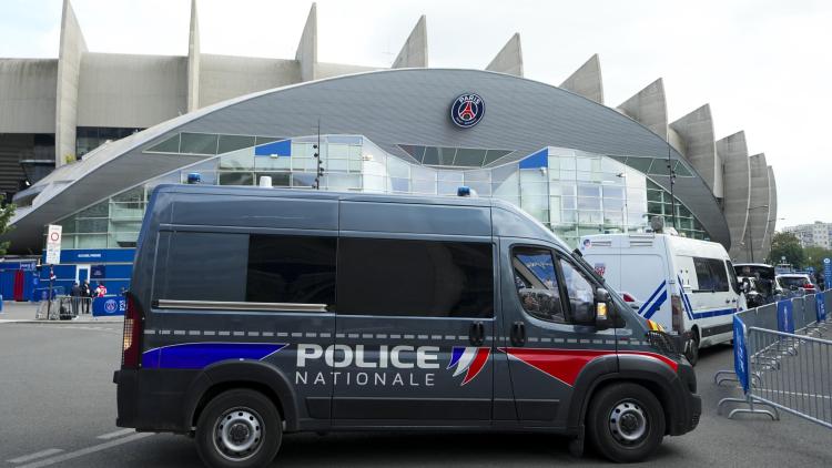 b9788950-a6fb-48de-ad32-44c2249b759d Pas de report du match PSG-Barcelone malgré le contexte social tendu