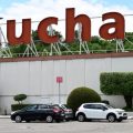 Transformation des supermarchés Auchan en France