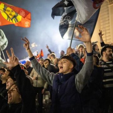 dfd7dbc9-3015-46c5-b48f-5910ee72e4a9 Une alternance politique historique en Serbie