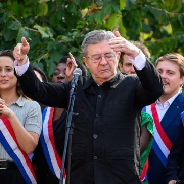 e016ca38-8f94-4542-a518-7eeeedf19981 Jean-Luc Mélenchon et la stratégie de la « guerre de mouvement »