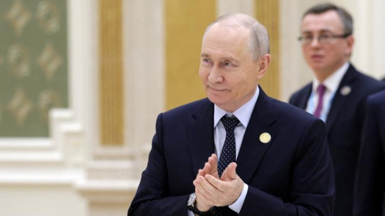 e5f83fbd-7aa6-4bf7-8d29-5b489240d14d Donald Trump et Vladimir Poutine discutent de la situation en Ukraine