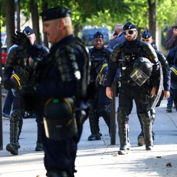 eb51f92b-53cf-4d90-a2f6-572af1a71112 Mobilisation des lycéens : tensions persistantes et interventions policières